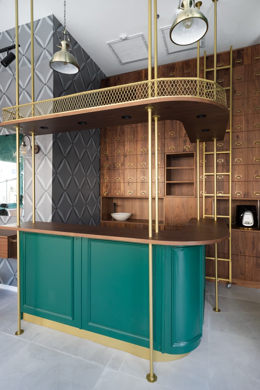 MENTOR BAR